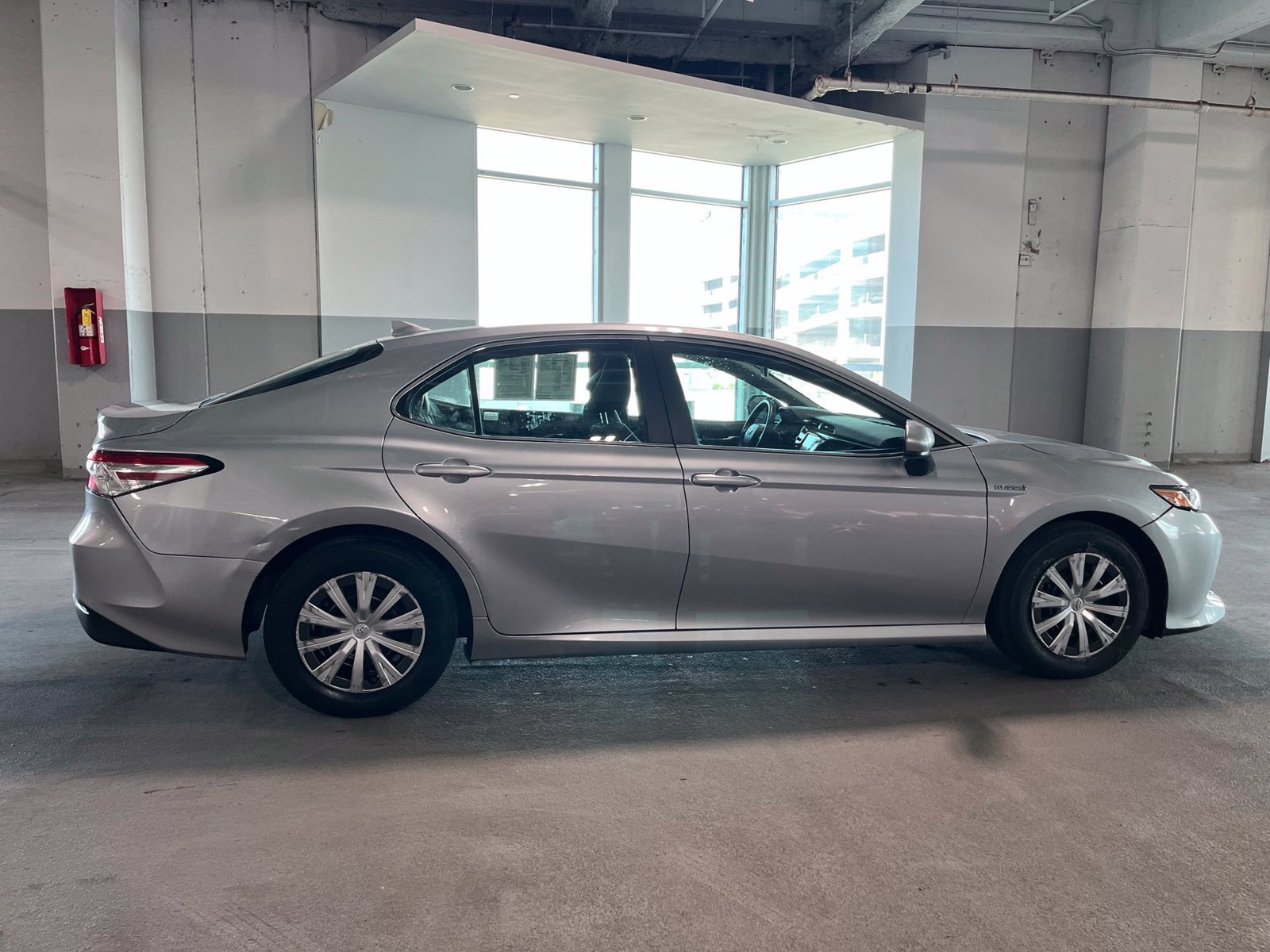 Used 2020 Toyota Camry LE FWD image 12