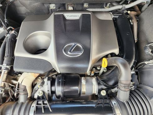 Used 2018 Lexus NX 300 FWD image 33