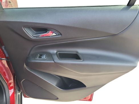 Used 2024 Chevrolet Equinox LT image 23