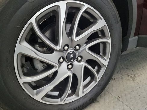 Used 2021 Lincoln Corsair AWD w/ Equipment Group 101A image 31