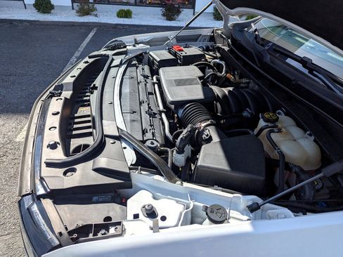 Used 2022 Cadillac Escalade ESV Sport Platinum image 59