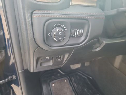 Used 2021 RAM 1500 Limited w/ Off Road Group image 13