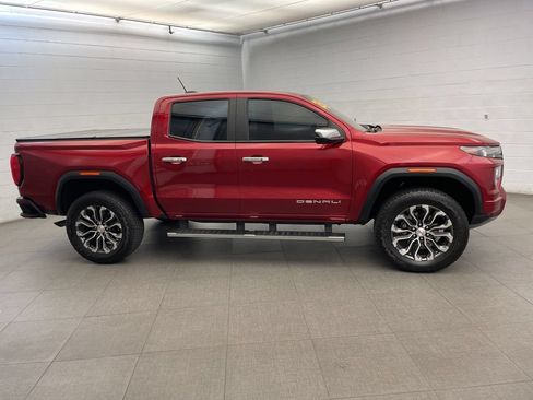 Used 2025 GMC Canyon Denali AWD/4WD image 5