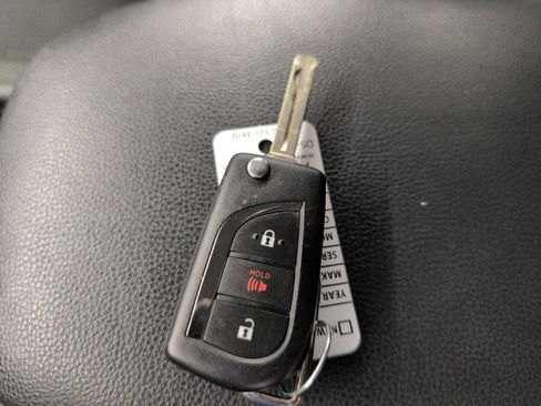 Used 2025 Toyota RAV4 LE AWD/4WD image 26