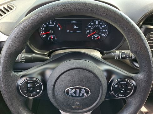 Used 2021 Kia Soul LX FWD image 20