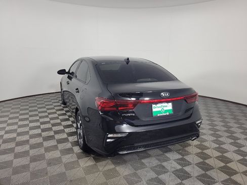 Used 2021 Kia Forte LXS FWD image 5