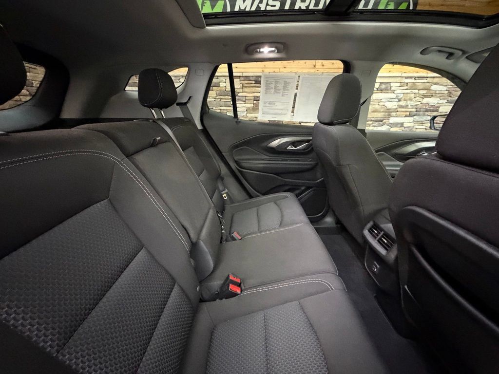 Used 2024 GMC Terrain SLE w/ Driver Convenience Package AWD/4WD image 54