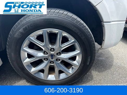 Used 2017 Ford Expedition EL Limited AWD/4WD image 4