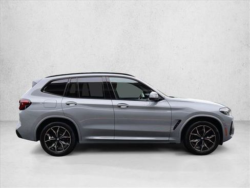 Used 2024 BMW X3 xDrive30i w/ Premium Package AWD/4WD image 5