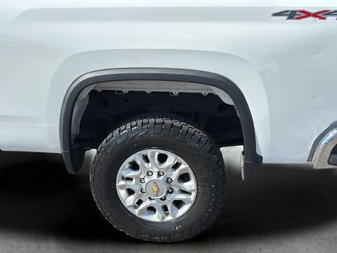 Used 2024 Chevrolet Silverado 2500 LT w/ Convenience Package AWD/4WD image 38