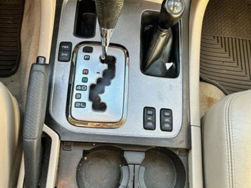 Used 2005 Toyota Land Cruiser Base image 16