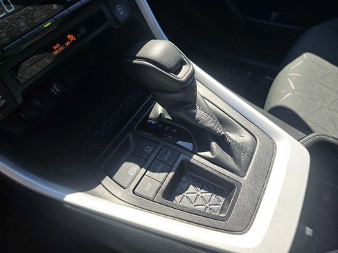 Used 2024 Toyota RAV4 XLE w/ Convenience Package image 30