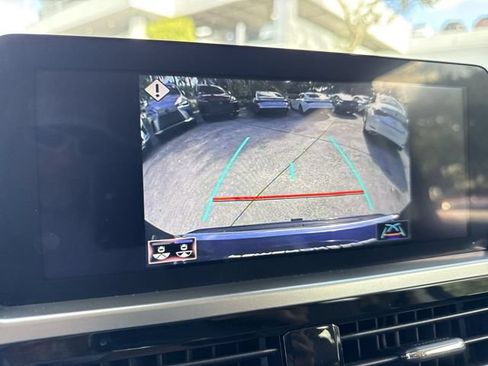 Used 2023 Lexus GX 460 Premium w/ Accessory Package AWD/4WD image 17