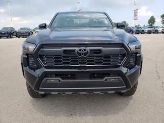 New 2025 Toyota Tacoma TRD Off-Road AWD/4WD video 2