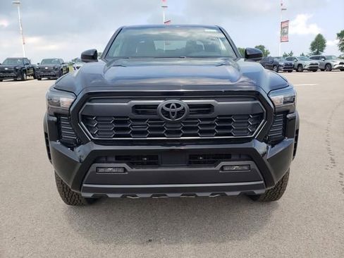 New 2025 Toyota Tacoma TRD Off-Road AWD/4WD image 2