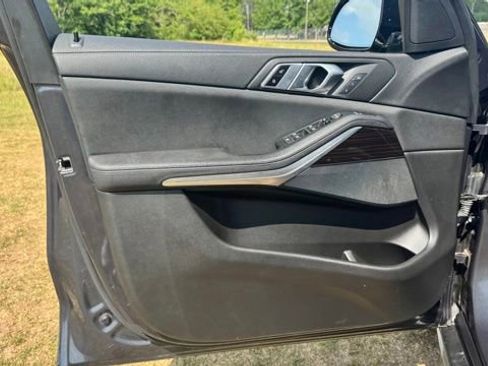 Used 2021 BMW X5 xDrive40i w/ Convenience Package image 27