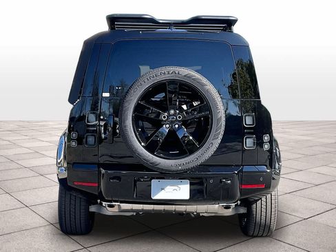 New 2026 Land Rover Defender 110 X-Dynamic SE AWD/4WD image 6