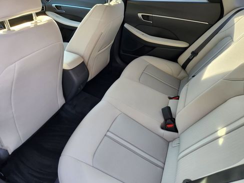 Certified 2024 Hyundai Sonata SEL w/ Convenience Package image 7
