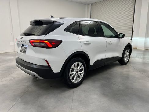 Used 2025 Ford Escape Active FWD image 7