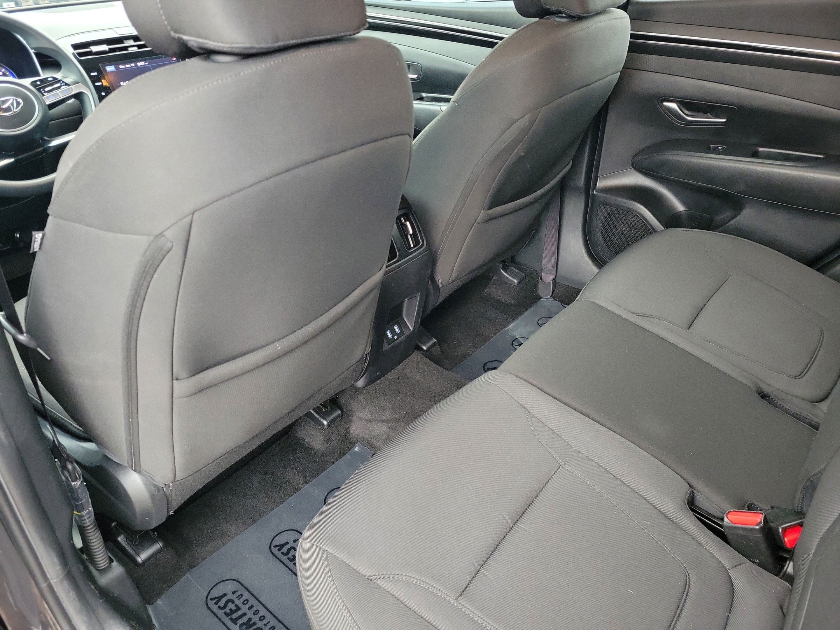 Certified 2022 Hyundai Tucson SEL w/ Cargo Package FWD image 12
