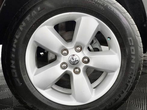 Used 2013 RAM 1500 Express RWD image 3