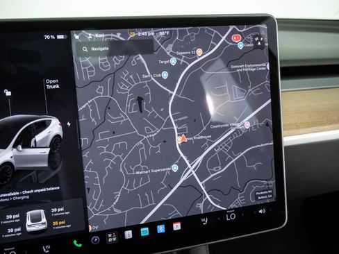 Used 2023 Tesla Model Y Long Range AWD/4WD image 14