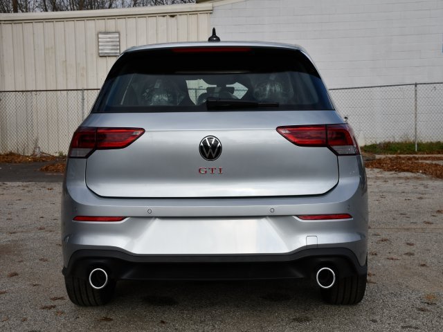 New 2026 Volkswagen GTI SE FWD image 6