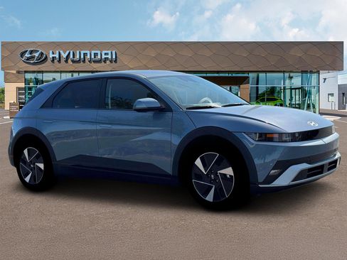 New 2026 Hyundai Ioniq 5 SE image 10