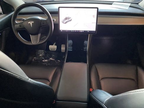 Used 2020 Tesla Model Y Performance image 5