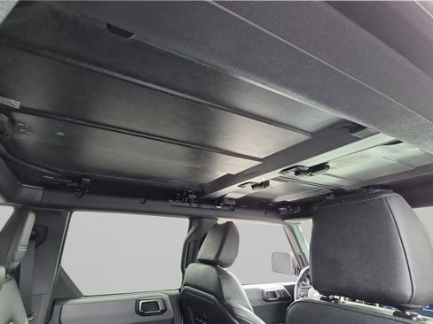 Used 2024 Ford Bronco Black Diamond AWD/4WD image 16