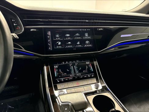 Used 2023 Audi Q8 Premium Plus w/ Premium Plus Package AWD/4WD image 9