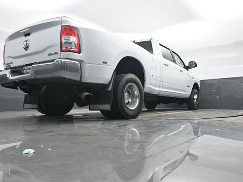 Used 2022 RAM 3500 Big Horn AWD/4WD image 30