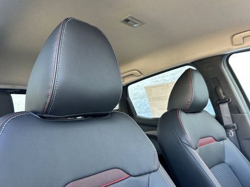 New 2025 Nissan Kicks SR image 14