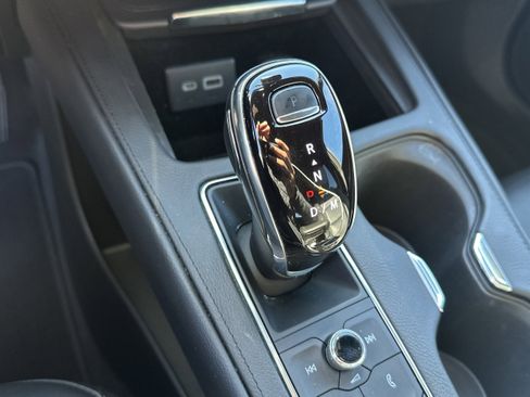 Used 2023 Cadillac XT4 Premium Luxury image 30