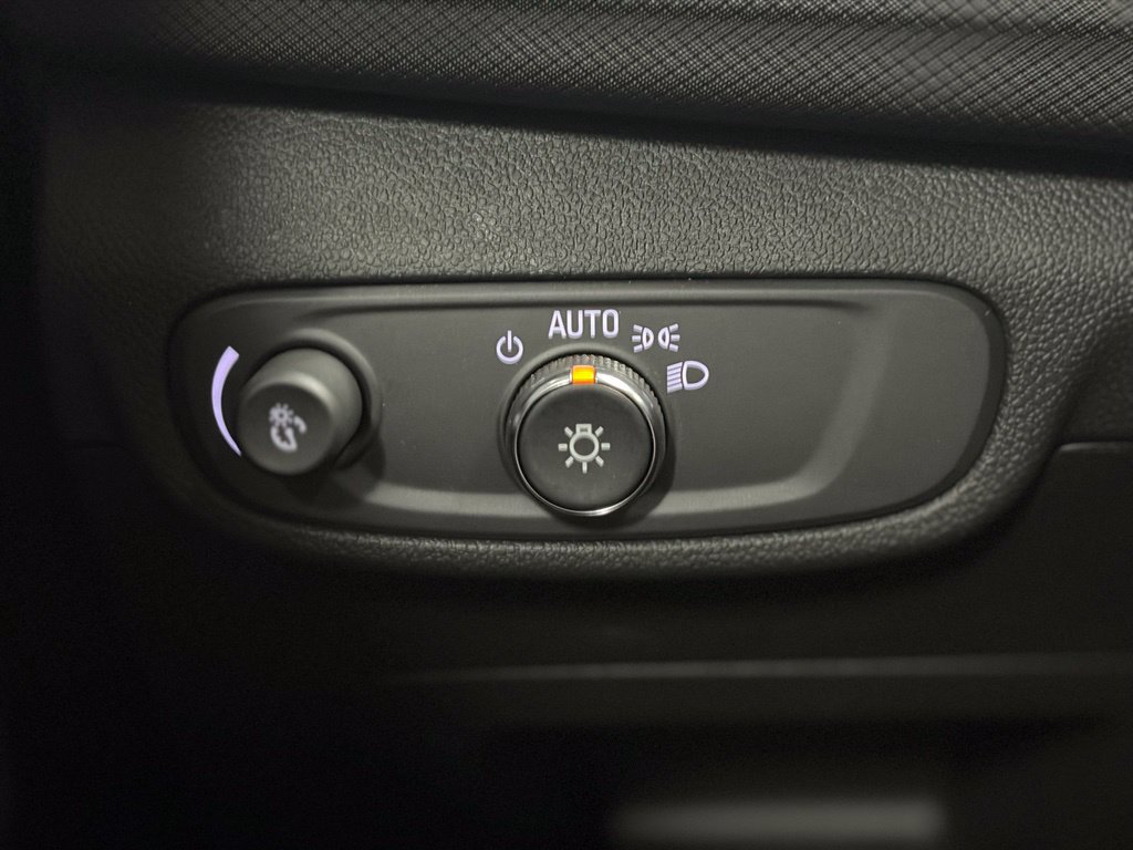 Used 2024 Chevrolet TrailBlazer LT FWD image 27