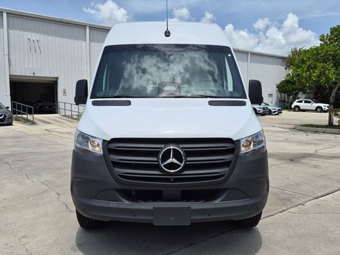 Used 2026 Mercedes-Benz Sprinter 2500 image 2