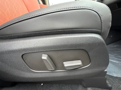 New 2026 Kia Carnival SX image 33