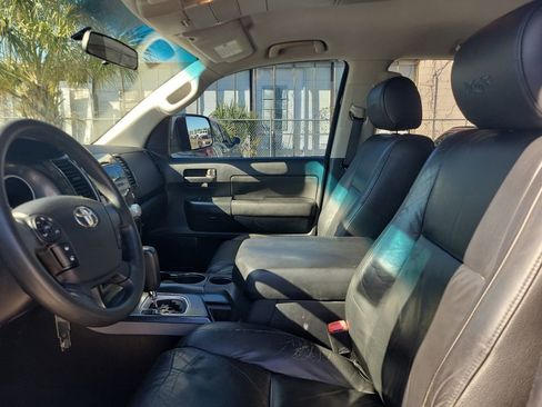 Used 2010 Toyota Tundra 2WD Double Cab image 17