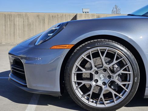 Certified 2025 Porsche 911 Carrera image 13