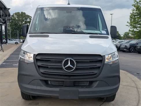 Used 2025 Mercedes-Benz Sprinter 2500 image 11