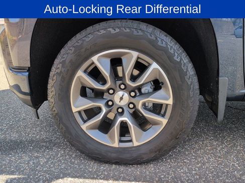 Used 2022 Chevrolet Silverado 1500 RST image 25