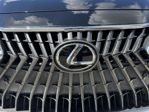 Used 2022 Lexus ES 250 w/ Premium Package AWD/4WD image 13