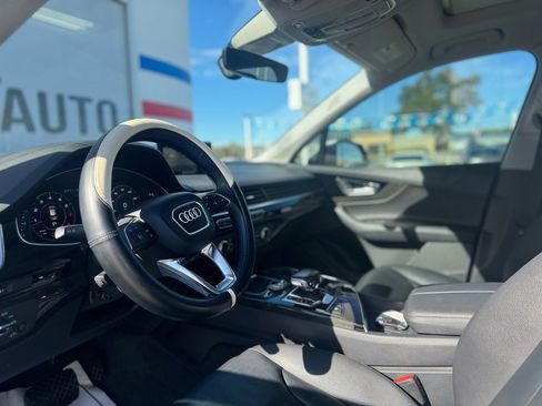 Used 2018 Audi Q7 3.0T Premium Plus w/ Premium Plus Package image 43