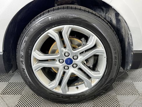 Used 2018 Ford Edge Titanium image 31