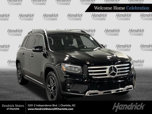 New 2026 Mercedes-Benz GLB 250 4MATIC image 1