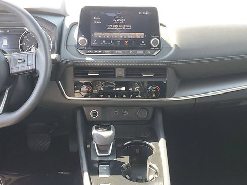 Certified 2023 Nissan Rogue SV FWD image 20