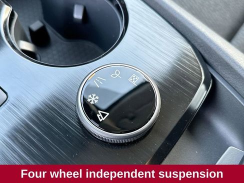 Used 2025 Nissan Rogue SV image 17