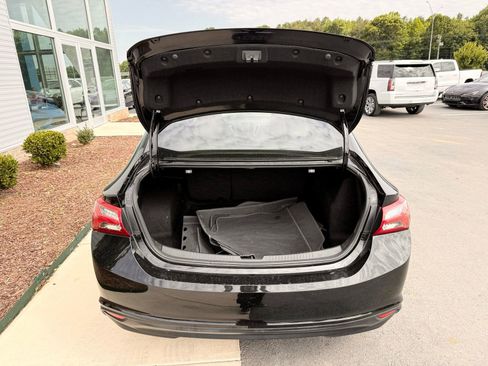 Used 2023 Chevrolet Malibu LT w/ Redline Edition FWD image 37
