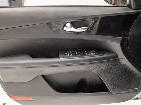 Used 2023 Kia Forte GT-Line w/ GT-Line Premium Package FWD image 8
