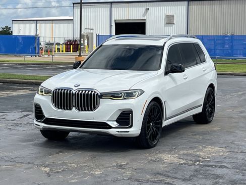 Used 2020 BMW X7 xDrive40i w/ Premium Package AWD/4WD image 3